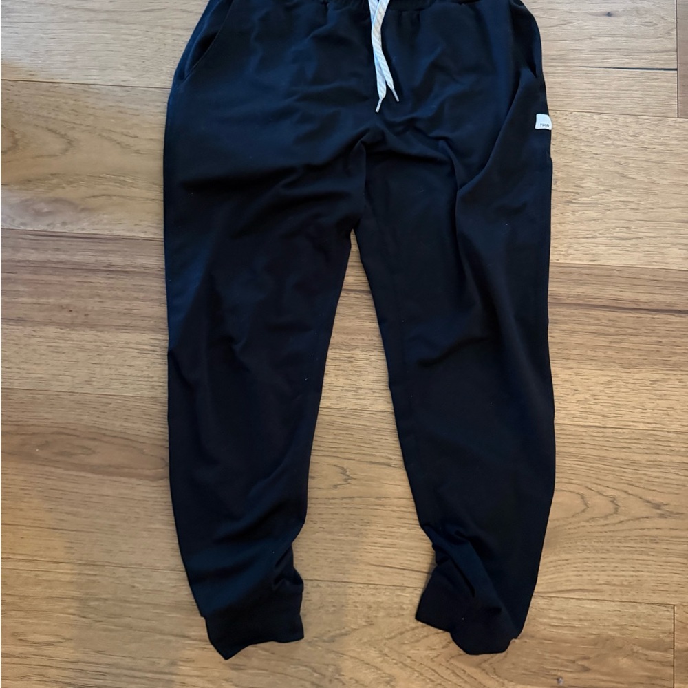 Vuori Black Ankle Jogger Pants